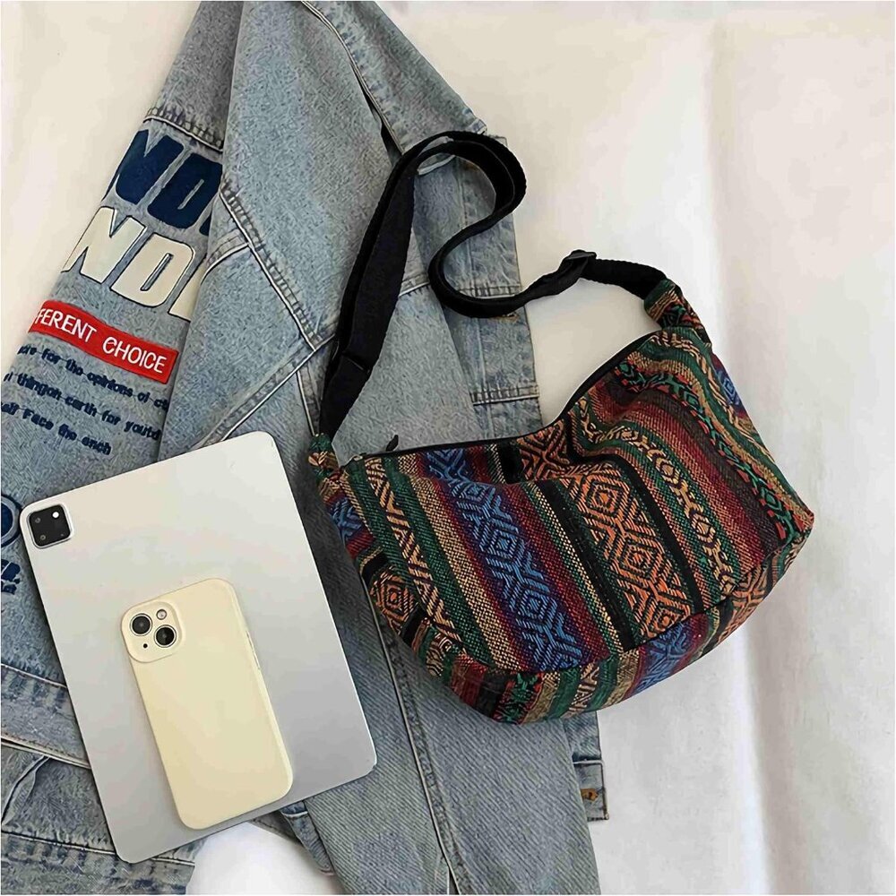 Versatile Crescent Boho Purse With Adjustable Str… - image 5